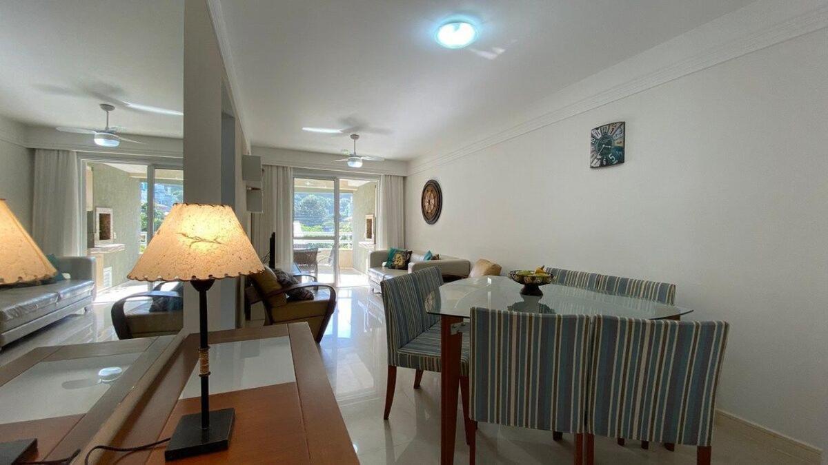 Garden Ville - Confortavel Apartamento Na Praia De Bombas Com Otima Localizacao Бомбіняс Екстер'єр фото