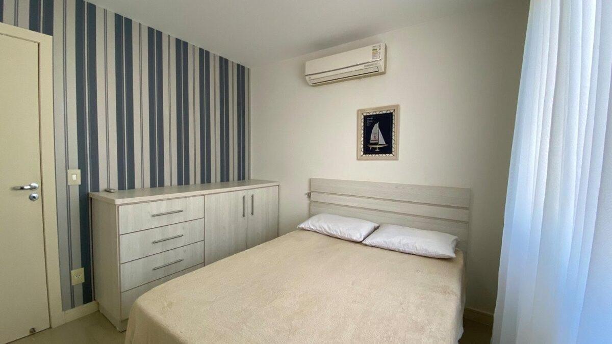 Garden Ville - Confortavel Apartamento Na Praia De Bombas Com Otima Localizacao Бомбіняс Екстер'єр фото