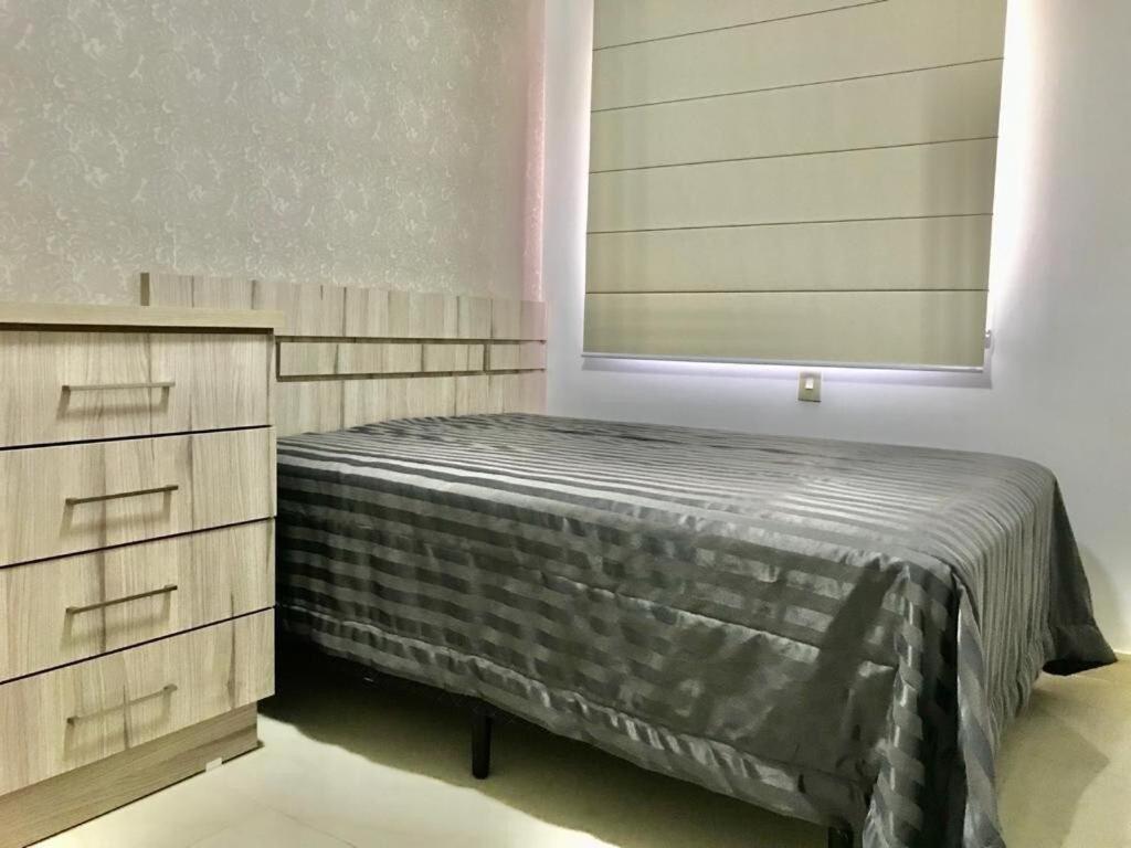 Garden Ville - Confortavel Apartamento Na Praia De Bombas Com Otima Localizacao Бомбіняс Екстер'єр фото